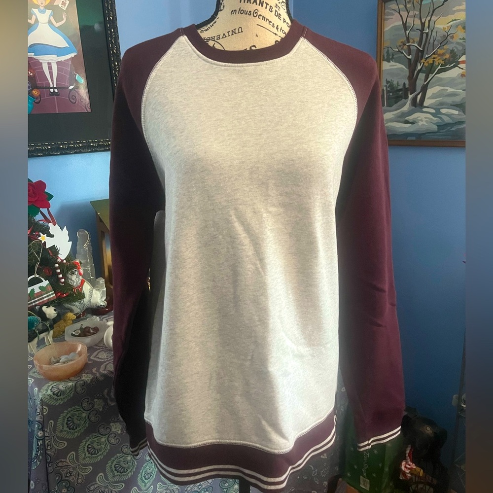 Old Navy Crewneck Sweater